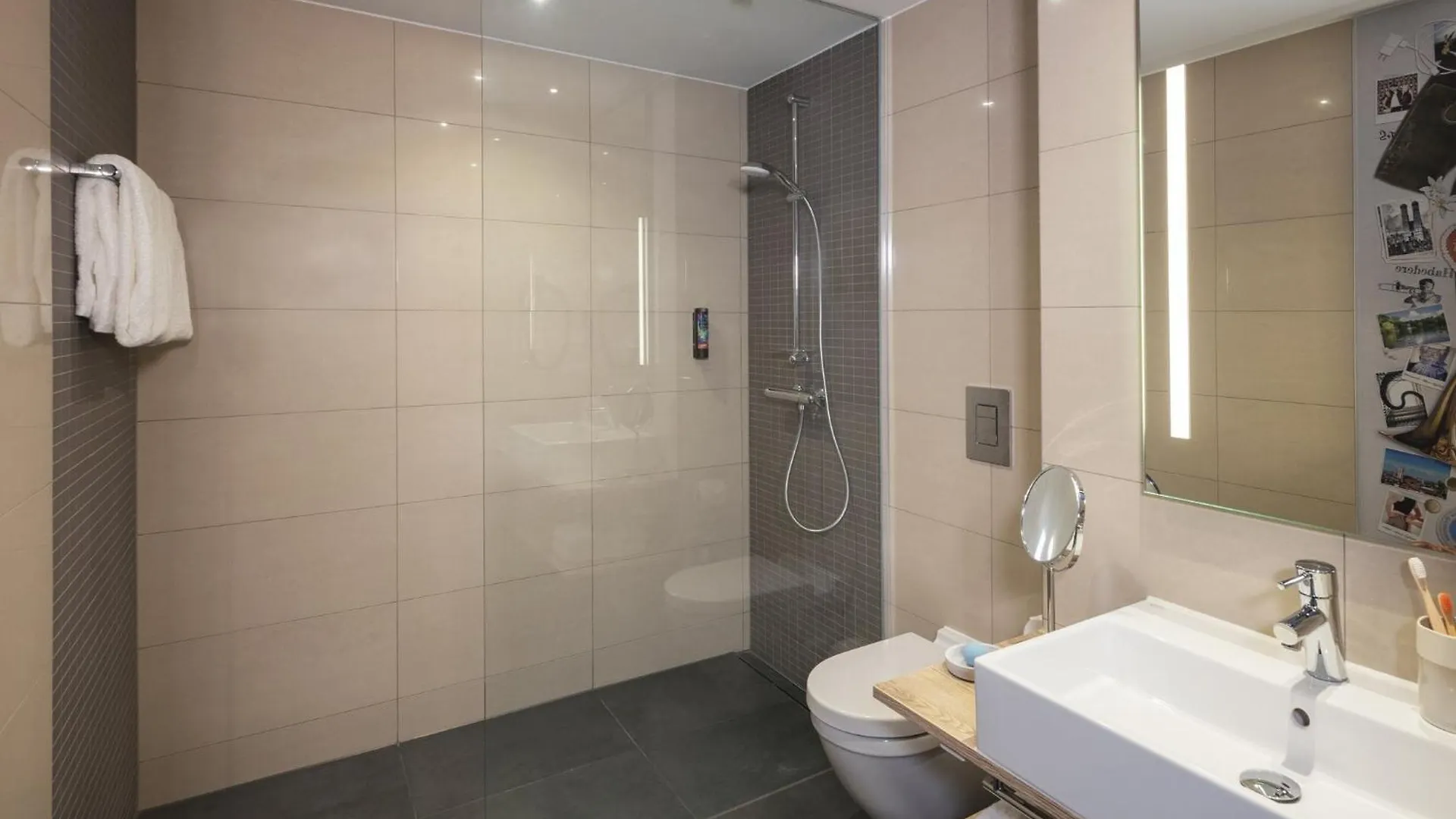 Holiday Inn - The Niu, Brass Munich Olympiapark By Ihg 3*,